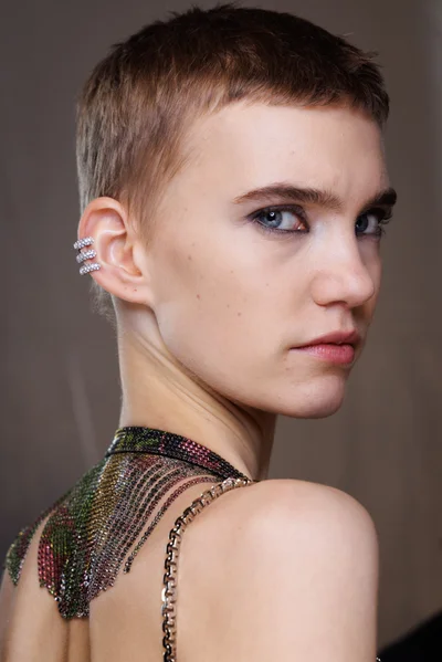 Look 43